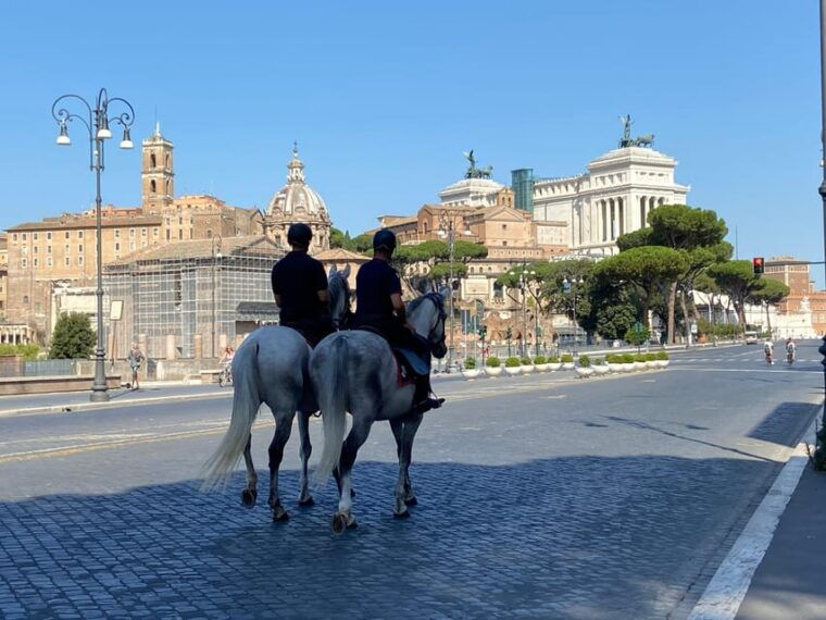 rome-colosseum-forum-and-palatine-entry-with-vr-experience