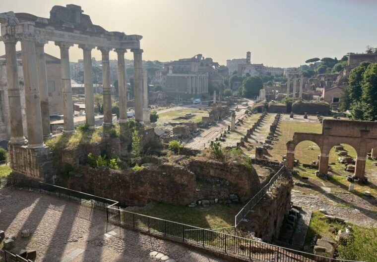 rome-colosseum-forum-and-palatine-hill-guided-tour-3
