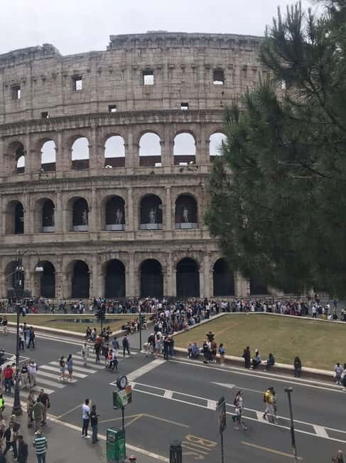 Rome: Colosseum, Forum & Palatine Hosted Entry Experience - An In-Depth Look at the Experience