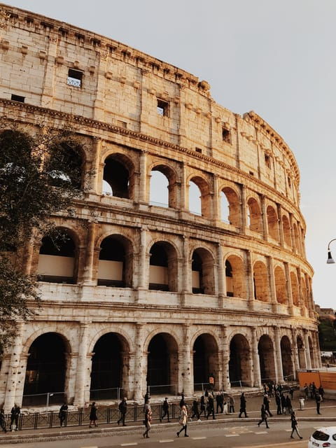 rome-colosseum-forum-palatine-with-breakfast-or-aperitif