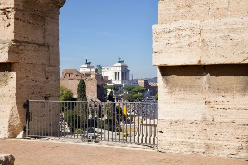 rome-colosseum-gladiators-arena-and-roman-forum-tour
