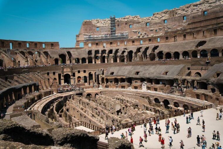 rome-colosseum-palatine-hill-and-roman-forum-guided-tour-2
