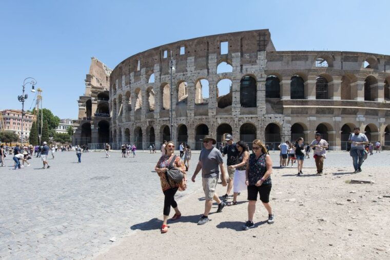 rome-colosseum-palatine-hill-and-roman-forum-guided-tour-3