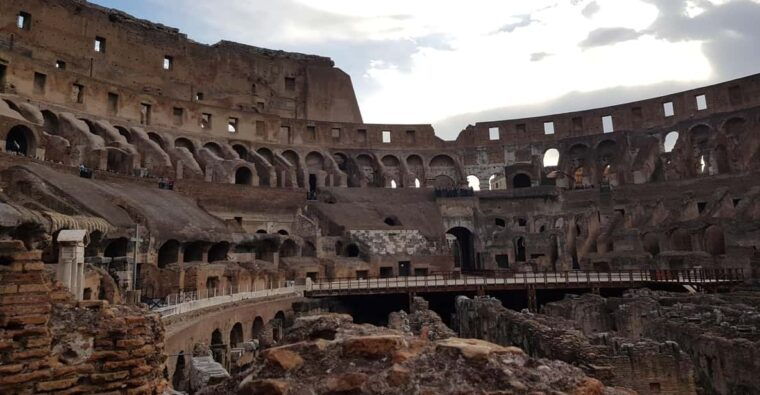 rome-colosseum-palatine-hill-and-roman-forum-guided-tour-4