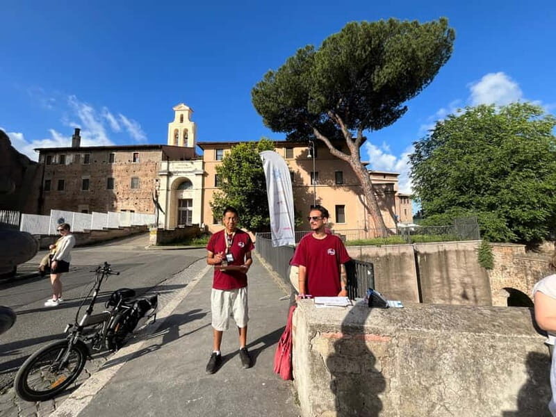 Rome: Colosseum, Palatine Hill and Roman Forum Guided Tour - Authentic Insights from Reviewers