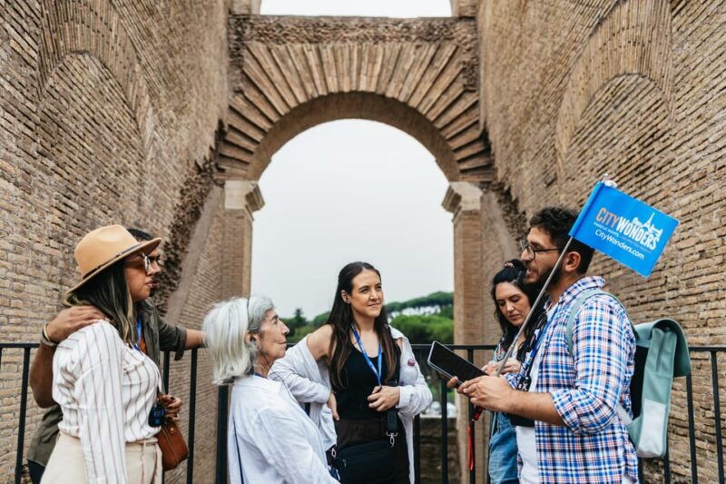 rome-colosseum-palatine-hill-roman-forum-guided-tour-4