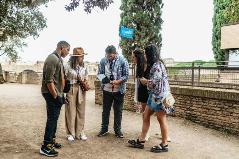 rome-colosseum-palatine-hill-roman-forum-guided-tour-4
