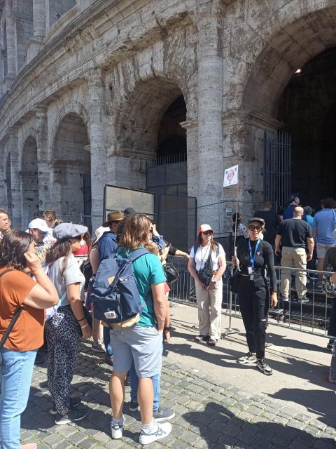 rome-colosseum-palatine-hill-roman-forum-walking-tour