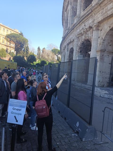 rome-colosseum-palatine-hill-roman-forum-walking-tour