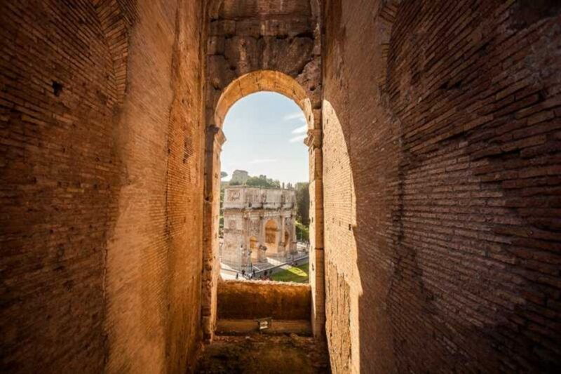 rome-colosseum-palatine-roman-forum-tour-w-entry-ticket