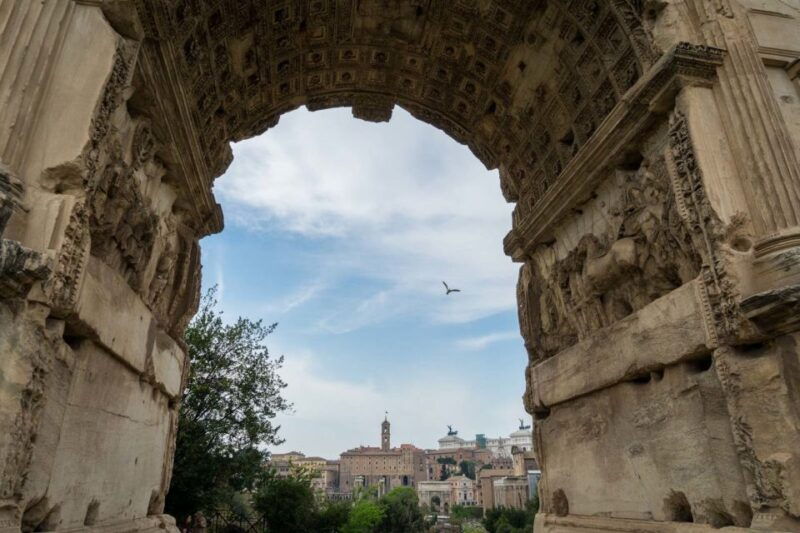 rome-colosseum-roman-forum-and-palatine-hill-group-tour