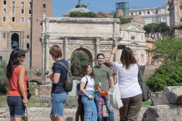 rome-colosseum-roman-forum-and-palatine-hill-guided-tour-9