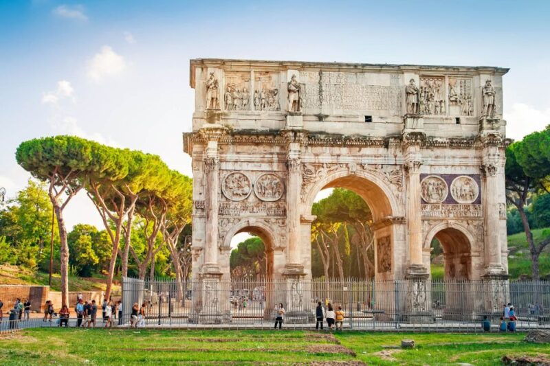 rome-colosseum-roman-forum-guided-tour