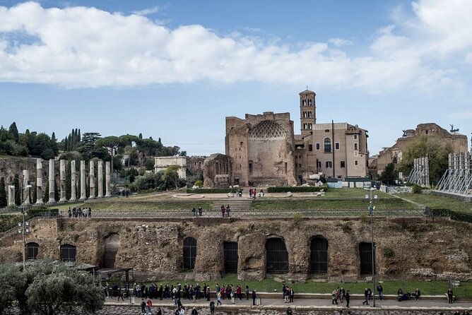 rome-colosseum-roman-forum-palatine-hill-skip-the-line-guided-tour-2
