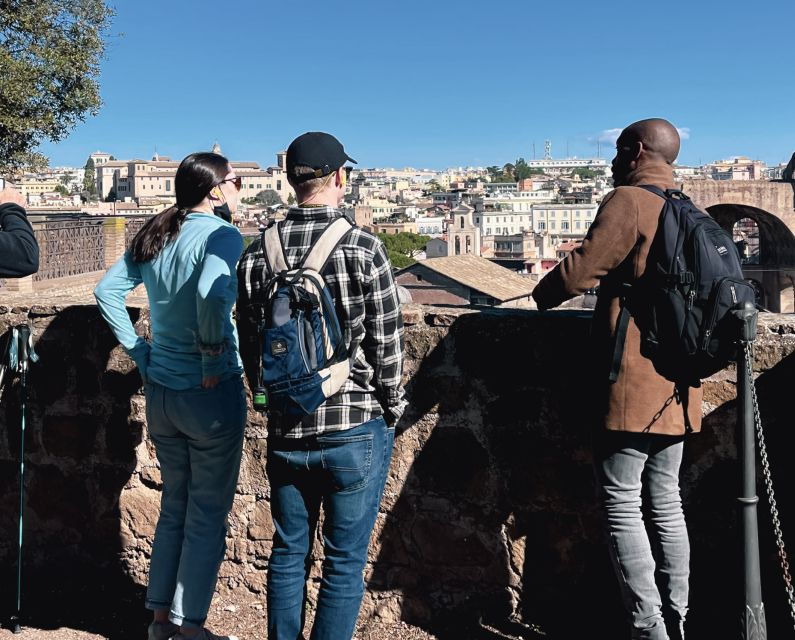 rome-colosseum-roman-forum-palatine-hill-small-group-tour-2