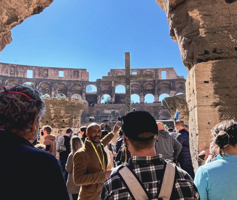 rome-colosseum-roman-forum-palatine-hill-small-group-tour