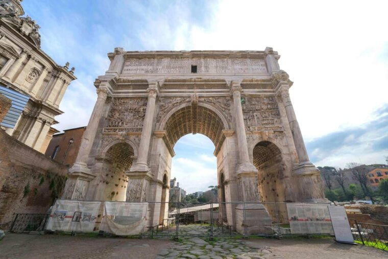 rome-colosseum-roman-forum-palatine-hill-tour-2