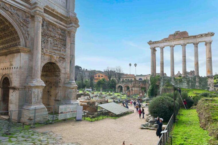 rome-colosseum-roman-forum-palatine-hill-tour-2