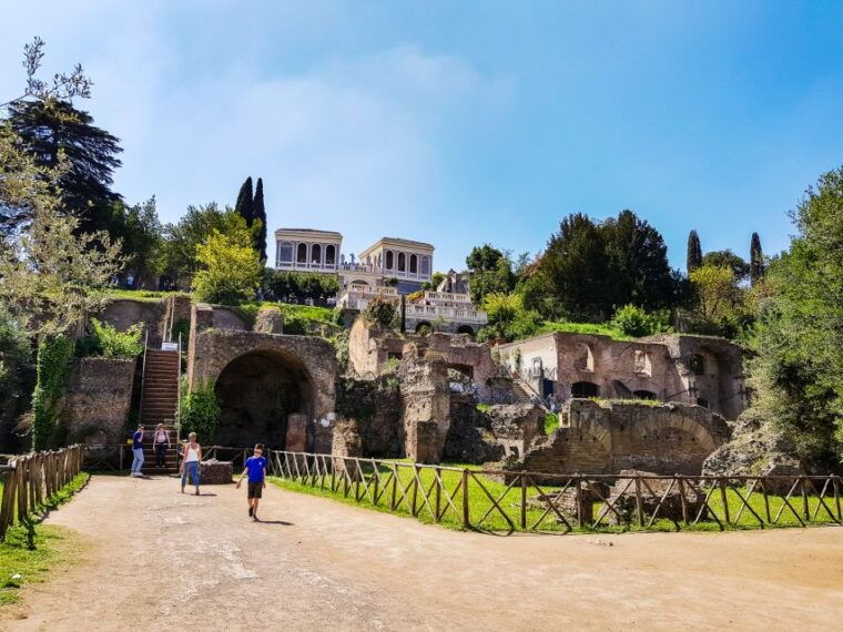 rome-colosseum-roman-forum-palatine-hill-tour-3