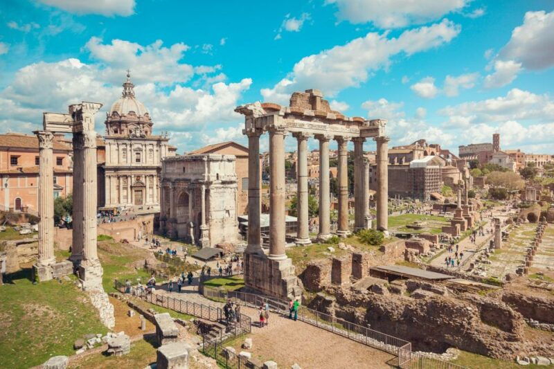 rome-colosseum-roman-forum-trajans-market-exterior-tour-2