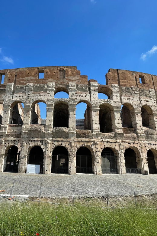 rome-colosseum-small-group-guided-tour