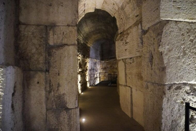 rome-colosseum-special-access-tour-ancient-temples-tombs