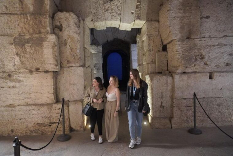 rome-colosseum-special-access-tour-ancient-temples-tombs