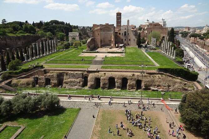 rome-colosseum-tour-with-roman-forums-and-other-famous-must-see-ancient-sites