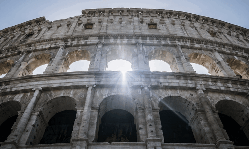 rome-colosseum-underground-and-arena-floor-tour