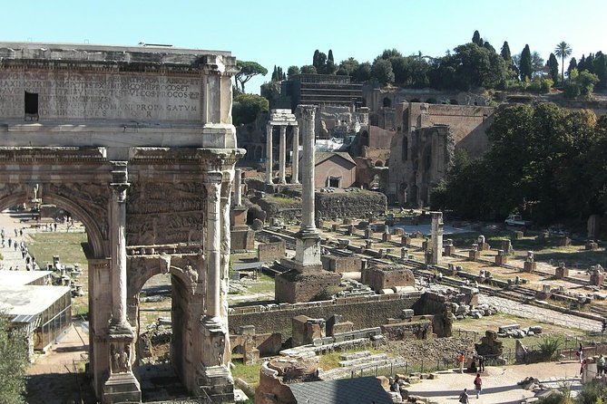 rome-colosseum-with-arena-palatine-and-roman-forum-tour-3