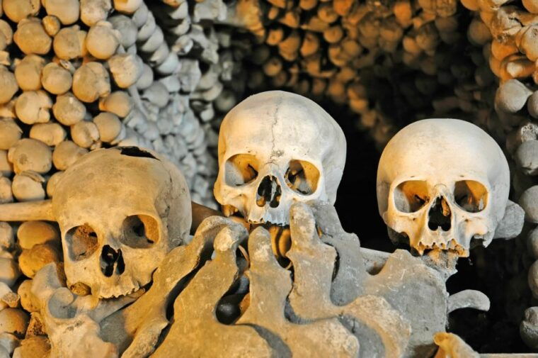 rome-dark-past-walking-tour-with-capuchin-crypt-ticket