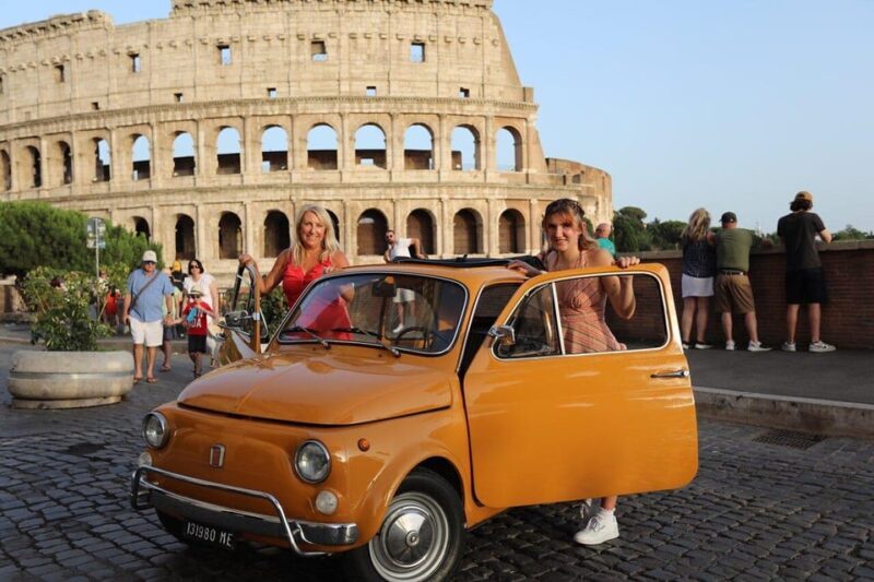 Rome: Dolce Vita en Fiat 500: Roma y Aperitivo al Coliseo - The Sunset Aperitif at the Colosseum