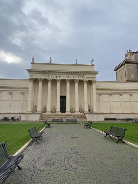 rome-escorted-entrance-to-the-vatican-museum