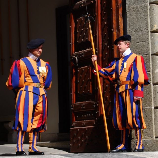 rome-escorted-papal-audience-experience-with-entry-ticket-5