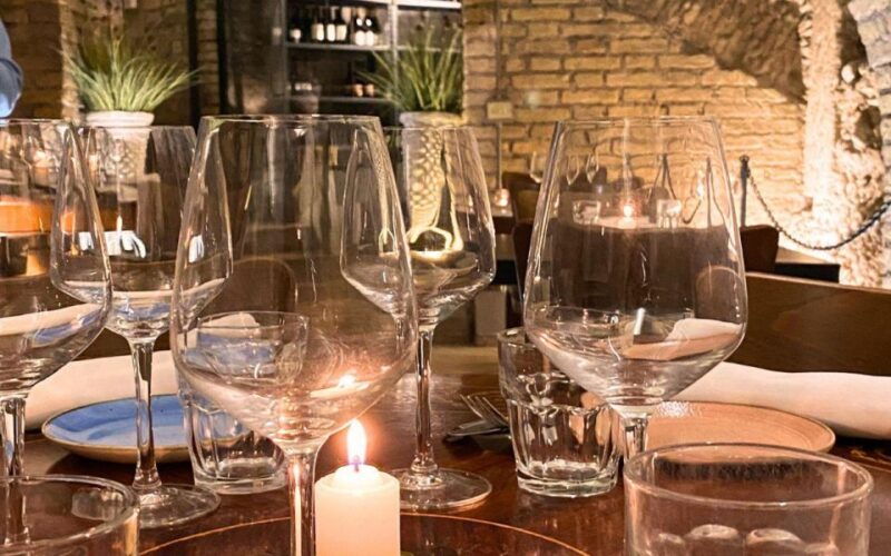 rome-exclusive-candlelight-dinner-in-agrippas-roman-bath