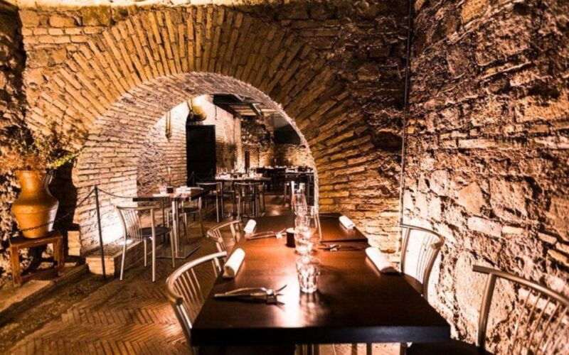 rome-exclusive-candlelight-dinner-in-agrippas-roman-bath