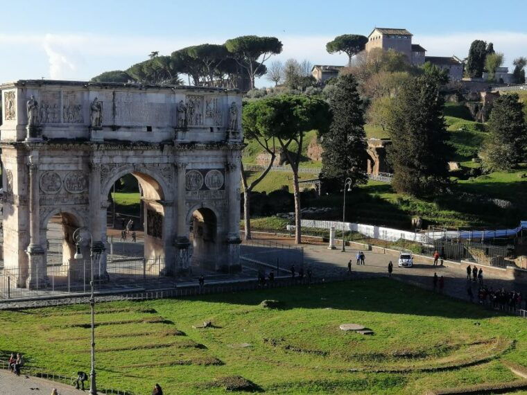 rome-exclusive-colosseum-underground-and-roman-forum-tour
