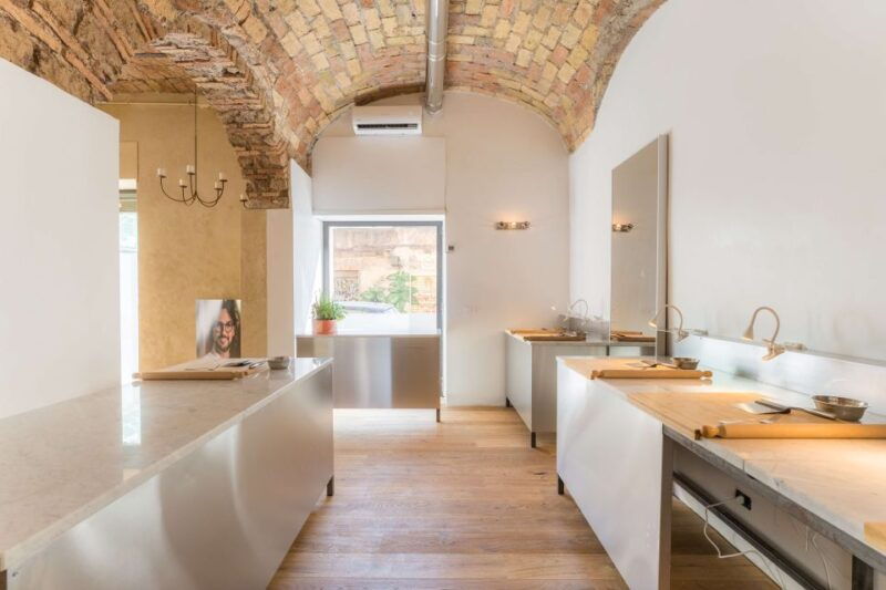 rome-five-shapes-of-pasta-cooking-class-in-ancient-tavern