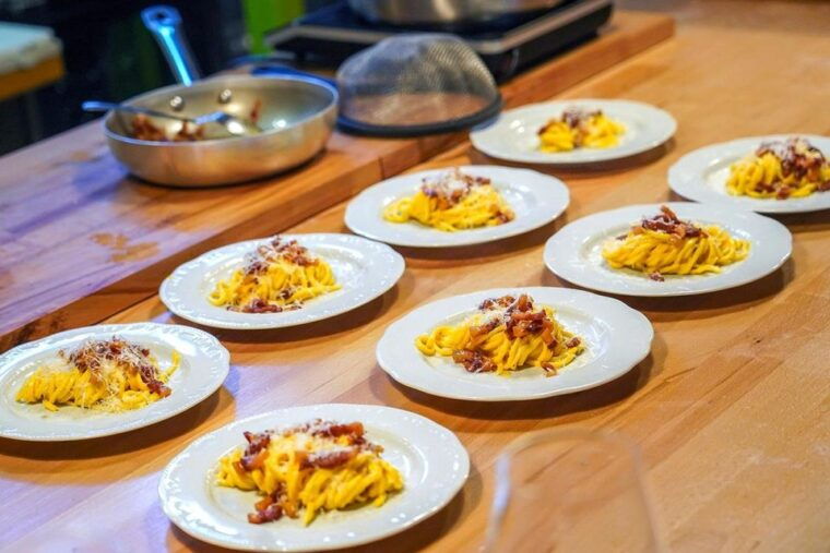 rome-fresh-pasta-making-class-with-italian-chef-and-wine