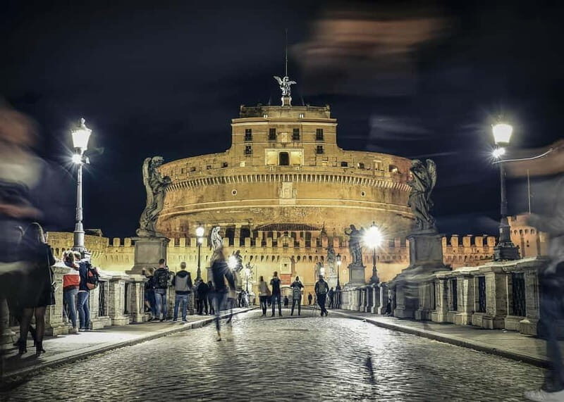 Rome Ghost Tour: Giordano Bruno, Haunted Prisons & Monks - Starting Point: Campo de Fiori