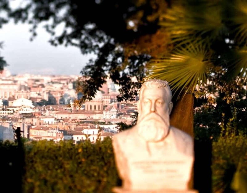 Rome: Gianicolo Hill and Trastevere Highlights Walking Tour - Key Points
