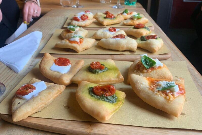 rome-gourmet-pizza-at-sunset-near-the-colosseum