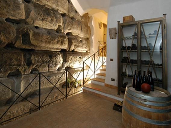 rome-gourmet-wine-and-dine-in-a-luxury-restaurant
