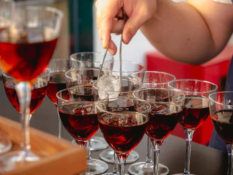 Rome: Guided Bar Crawl with Drinks & Dark History - FAQs