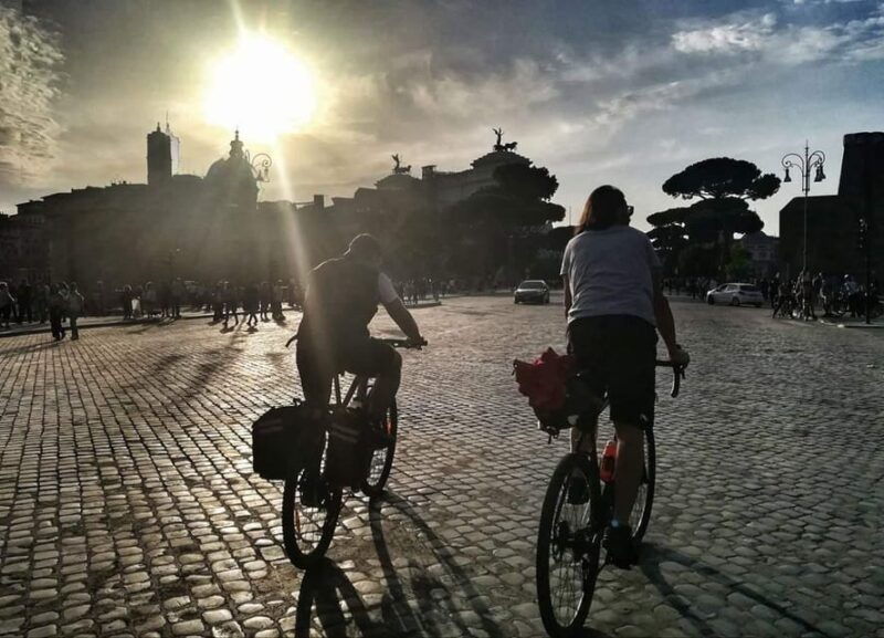 rome-guided-bike-tour-of-city-highlights-at-sunset