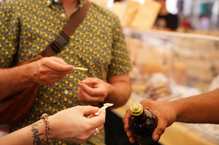 rome-guided-city-food-tour-by-vespa-and-tastings