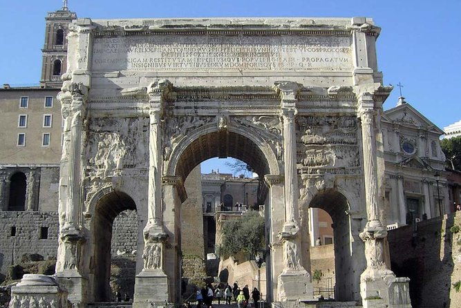 rome-guided-group-tour-of-colosseum-roman-forum-palatine-hill