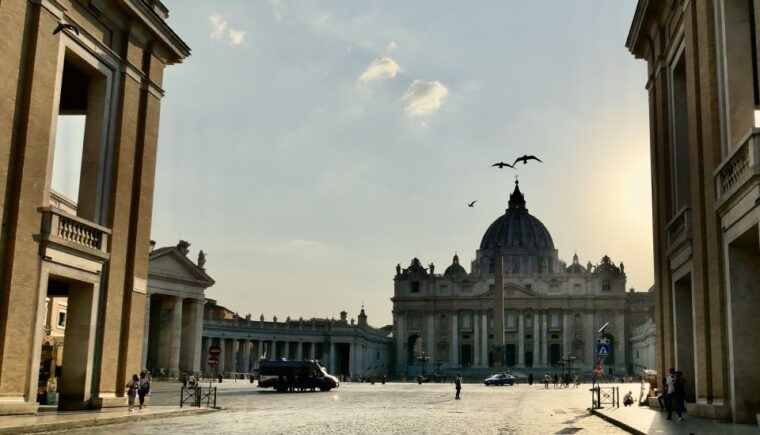 rome-guided-tour-of-st-peters-basilica-with-dome-climb