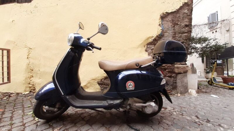 rome-half-day-tour-by-vespa-with-driver
