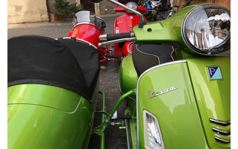 rome-highlights-hidden-gems-vespa-sidecar-guided-tour